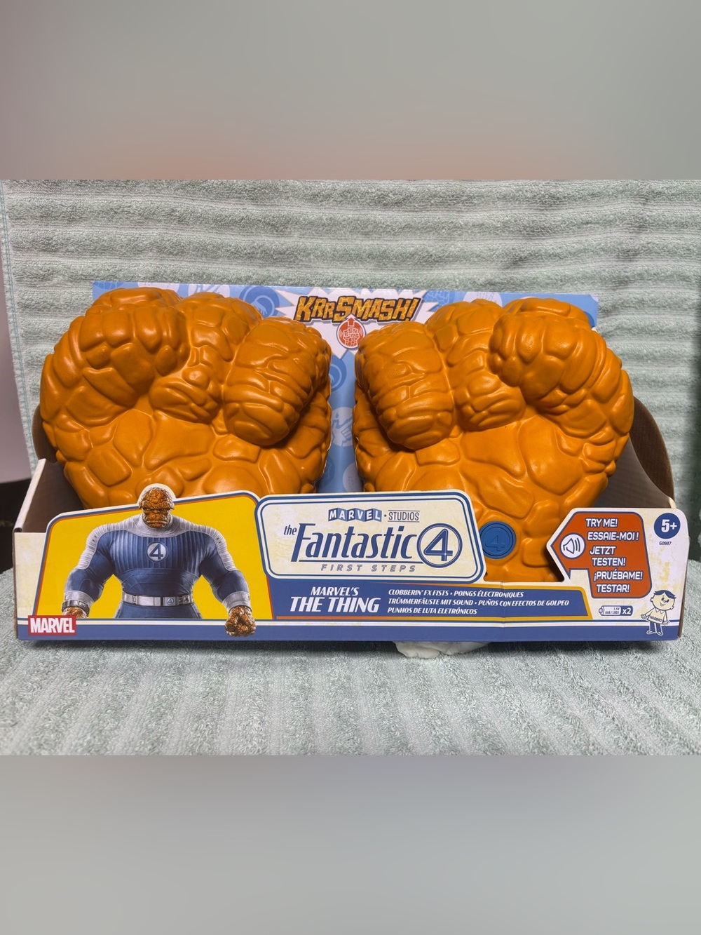 Hasbro Marvel The Fantastic 4 The Thing Electronic Smash Fists FX - Orange NEW!